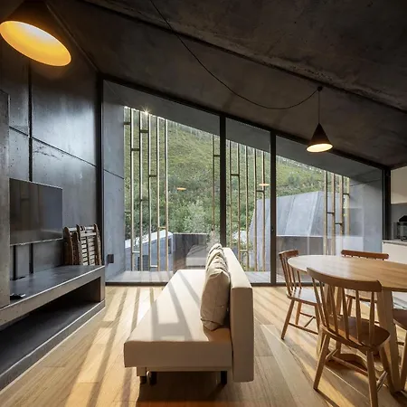 Syntony - Paradinha Village