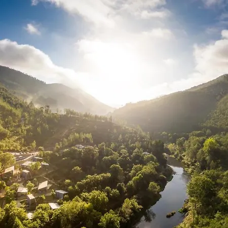 Syntony - Paradinha Village Üdülőpark Arouca