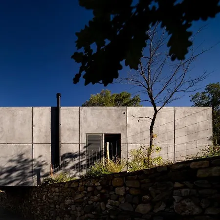 Syntony - Paradinha Village