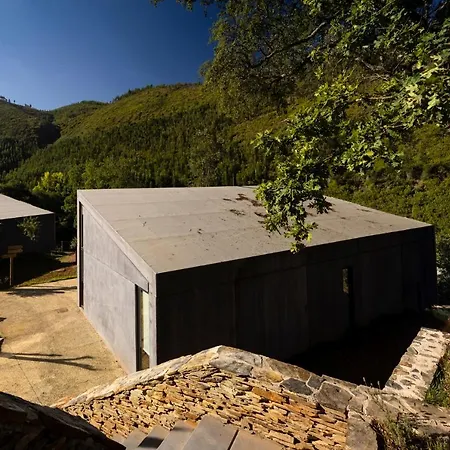 Syntony - Paradinha Village Vakantiepark Arouca