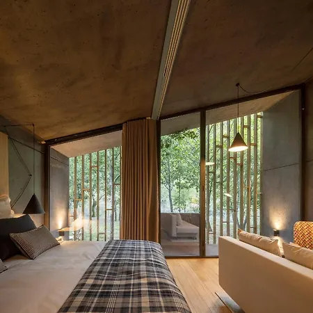 Syntony - Paradinha Village