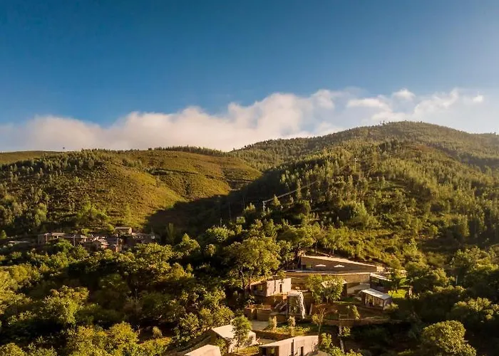 Syntony - Paradinha Village Semesterpark *