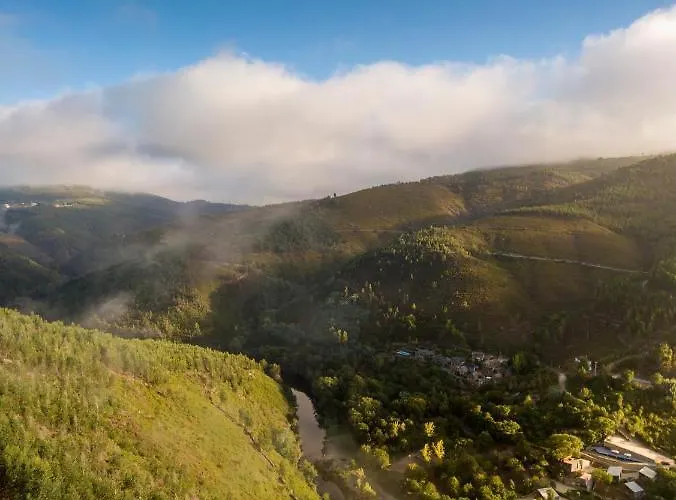 Syntony - Paradinha Village Semesterpark *