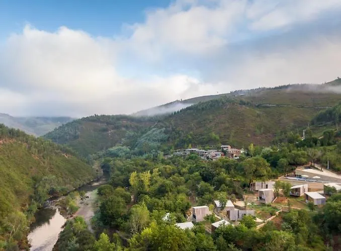 Syntony - Paradinha Village *