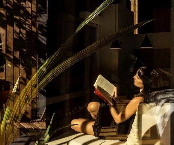 Syntony - Paradinha Village